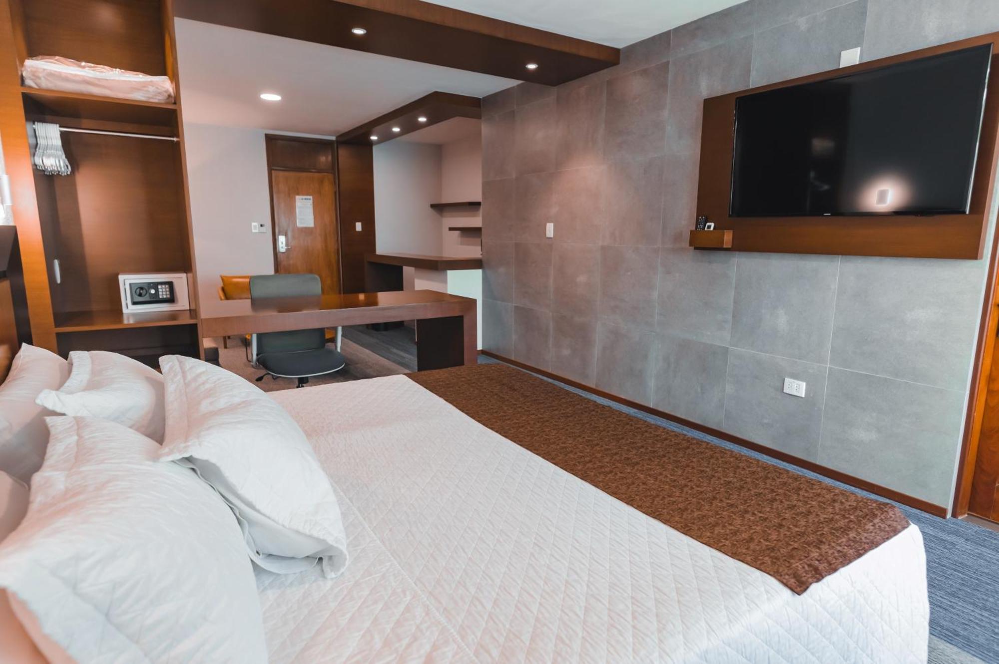 Hotel Cortez Santa Cruz de La Sierra Eksteriør billede